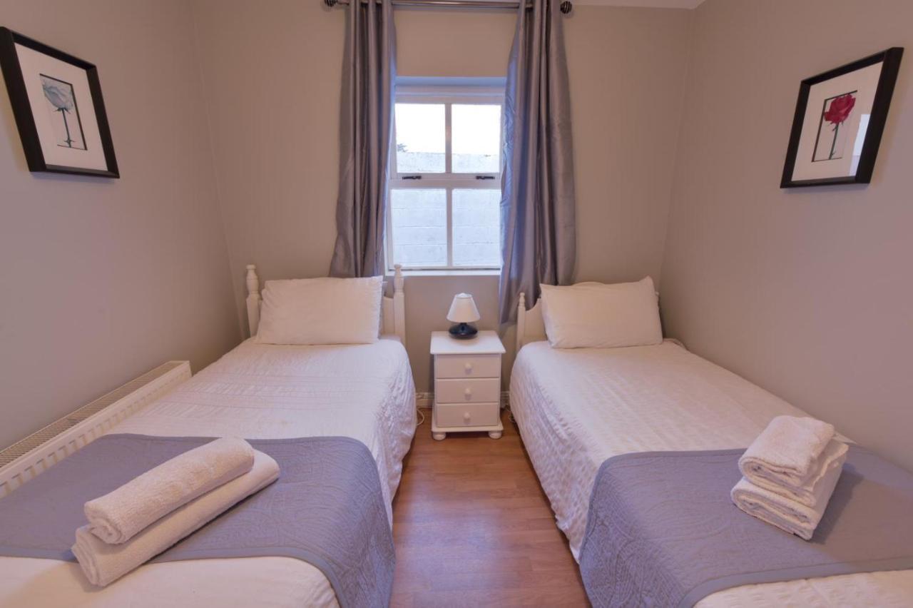 Ocean Breeze Apartment Lahinch Exterior foto