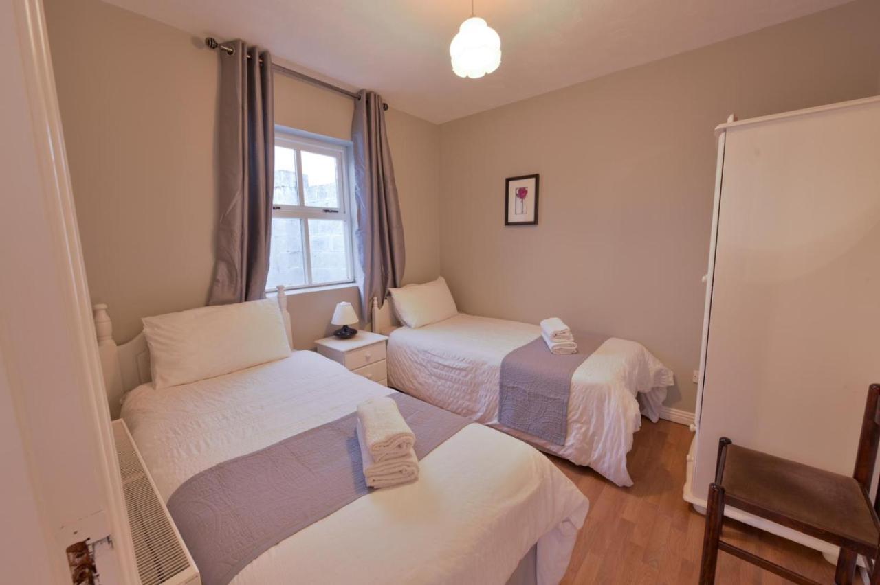 Ocean Breeze Apartment Lahinch Exterior foto